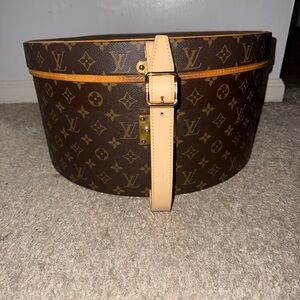 Louis Vuitton BOITE CHAPEUX 40 hat box